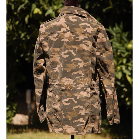 Forever 21 Camo Jacket - Picture 3 of 4